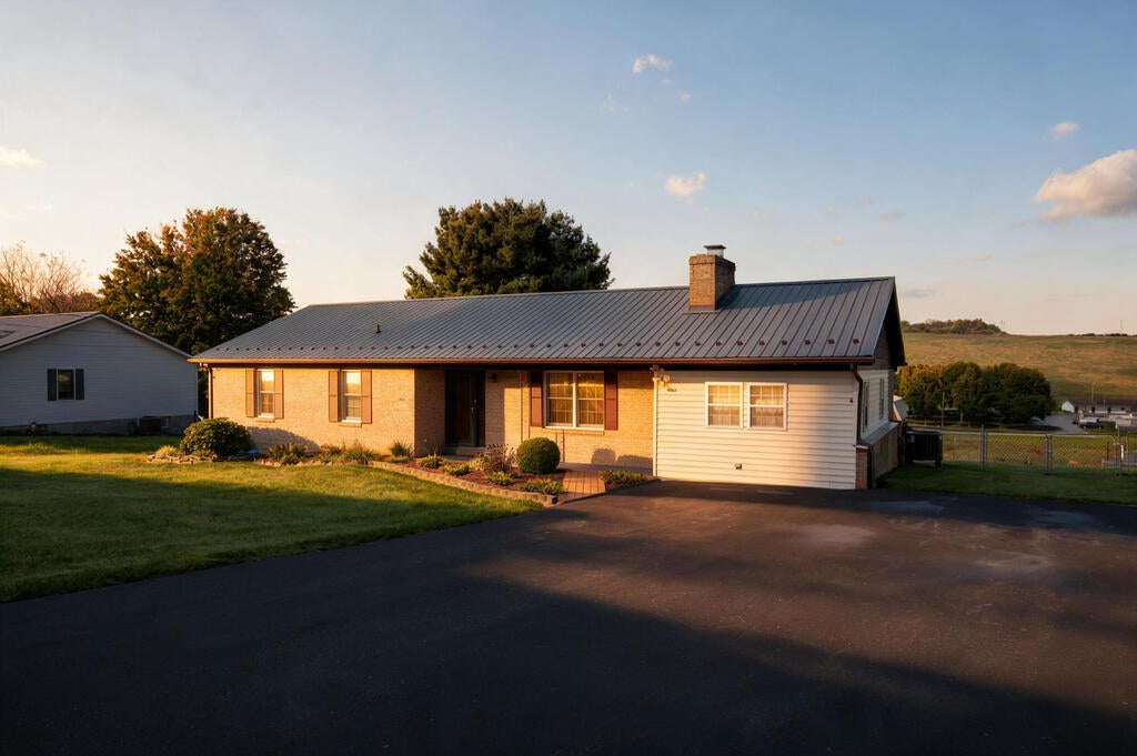 192 Whispering Pines Road Max Meadows, VA 24360 - Photo 87 of 88 Gallery Image 87