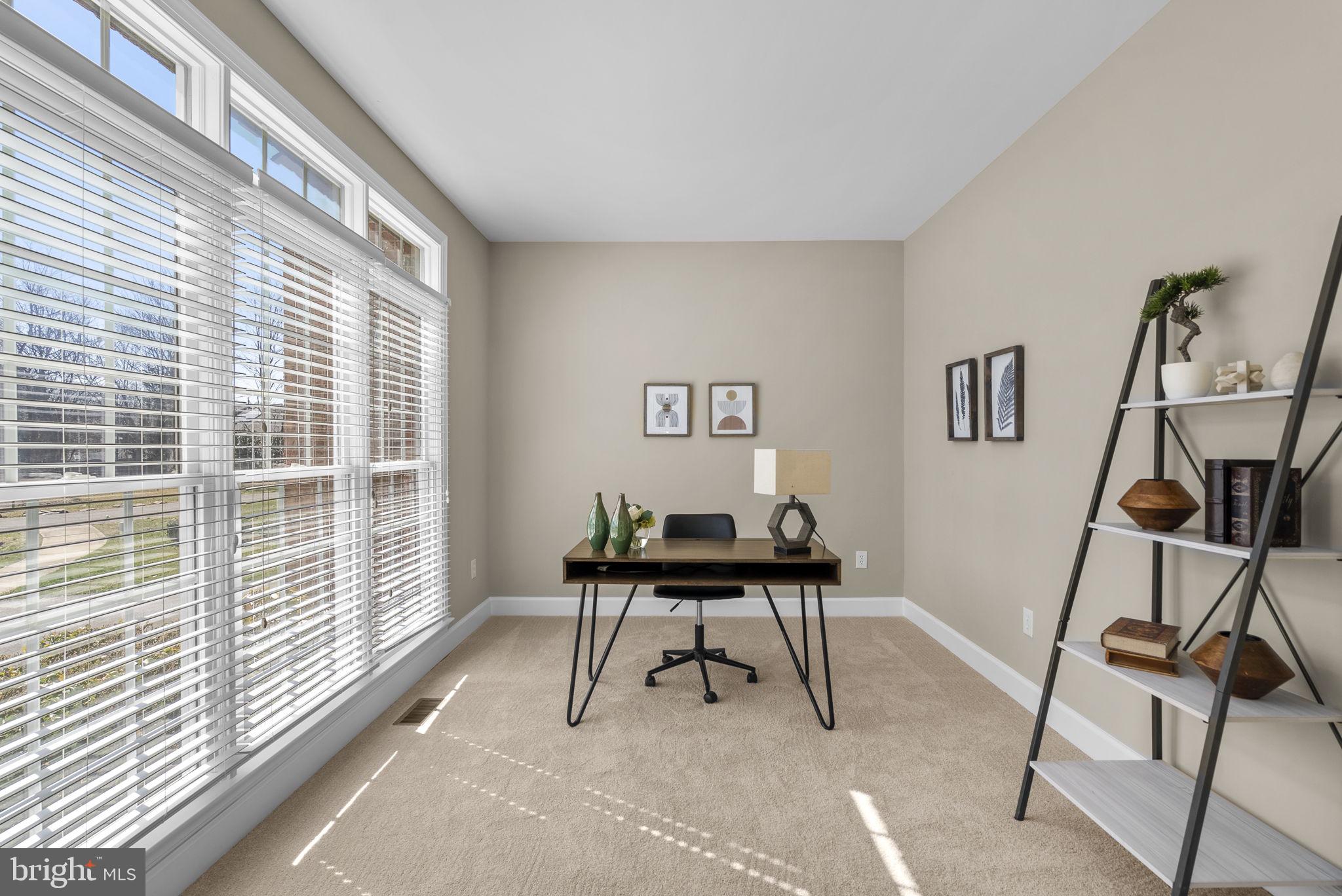 14421 Ashleigh Greene Road Boyds, MD 20841 - Photo 32 of 95 Main Level Office