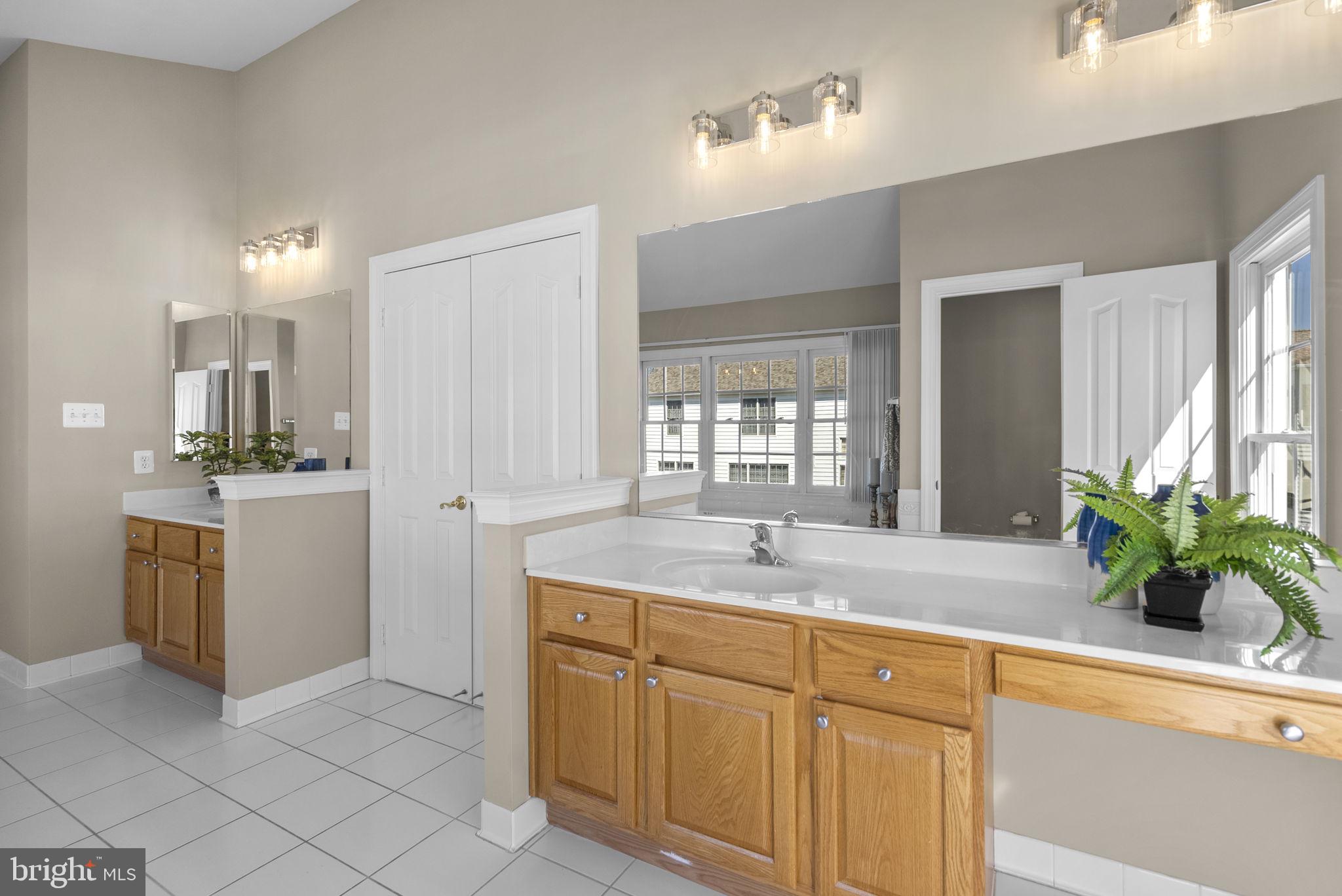 14421 Ashleigh Greene Road Boyds, MD 20841 - Photo 41 of 95 Luxury Master Bathroom