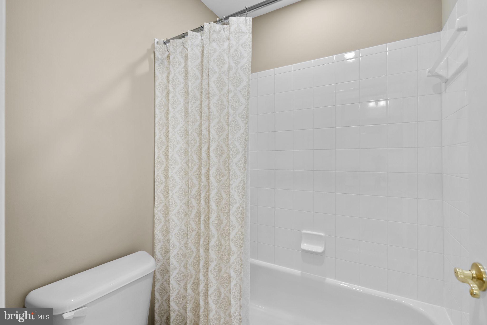 14421 Ashleigh Greene Road Boyds, MD 20841 - Photo 47 of 95 Buddy-Bathroom to Bedrooms #2 & #3