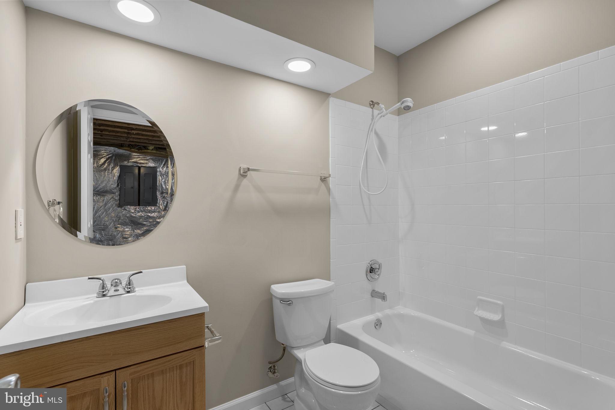 14421 Ashleigh Greene Road Boyds, MD 20841 - Photo 60 of 95 Lower Level Full Bathroom