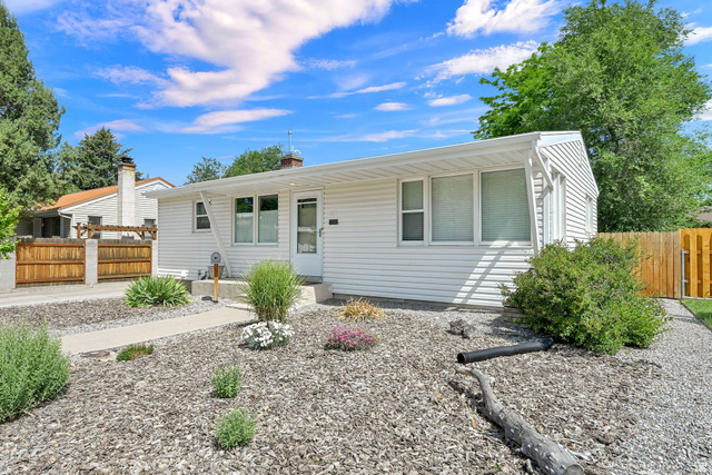 253 Chestnut Lane Logan, UT 84321 - Photo 4 of 34