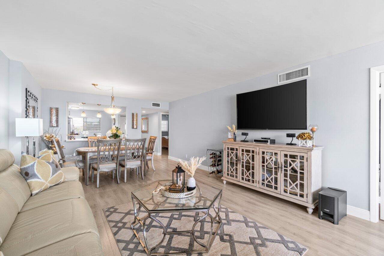 15075 Witney Road, Unit 312 Delray Beach, FL 33484 - Photo 17 of 33 020-15075WitneyRoad-312-DelrayBeach-FL-3