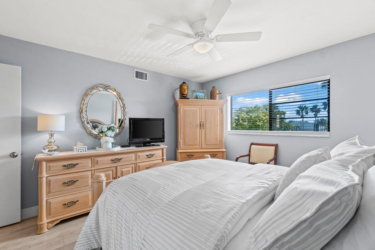 15075 Witney Road, Unit 312 Delray Beach, FL 33484 - Photo 19 of 33 022-15075WitneyRoad-312-DelrayBeach-FL-3