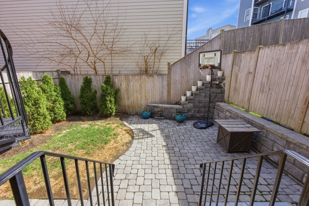 21 Wesley Street Boston, MA 02129 - Photo 24 of 32