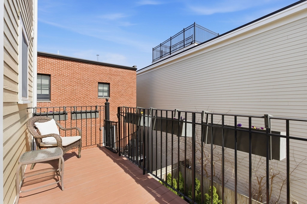 21 Wesley Street Boston, MA 02129 - Photo 27 of 32