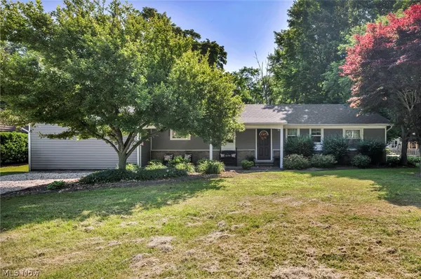 $299,900 | 1963 Whitewood Drive, Madison, OH 44057