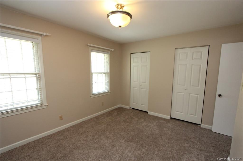 3720 Park Road, Unit J Charlotte, NC 28209 - Photo 12 of 17