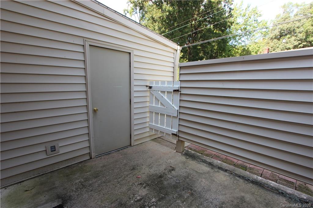 3720 Park Road, Unit J Charlotte, NC 28209 - Photo 15 of 17