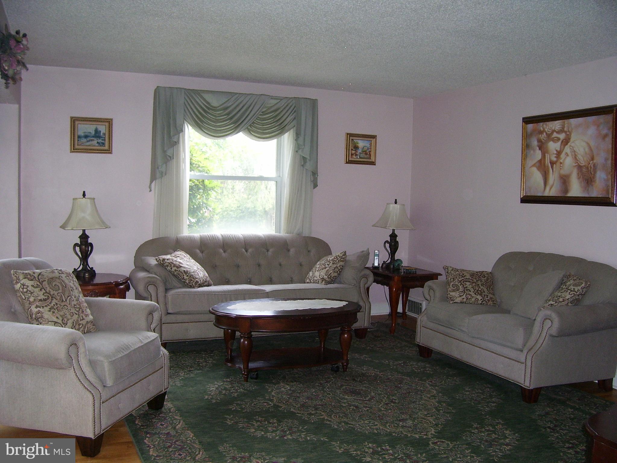 301 Ogden Place Springfield, PA 19064 - Photo 2 of 34 Gallery Image 2
