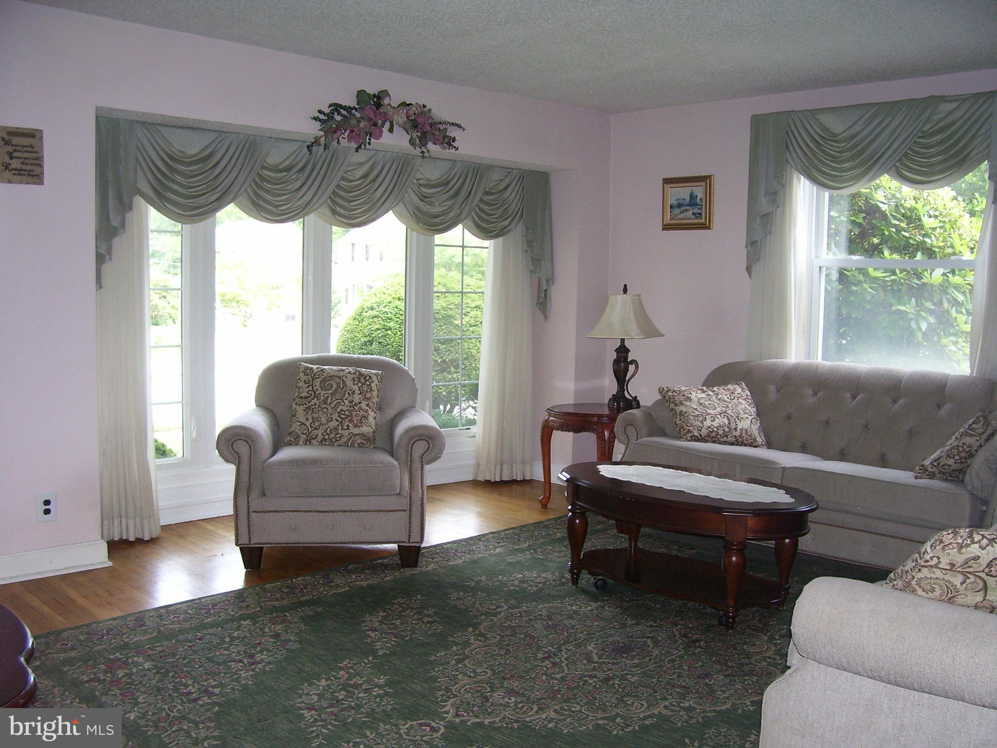 301 Ogden Place Springfield, PA 19064 - Photo 11 of 34 Gallery Image 11