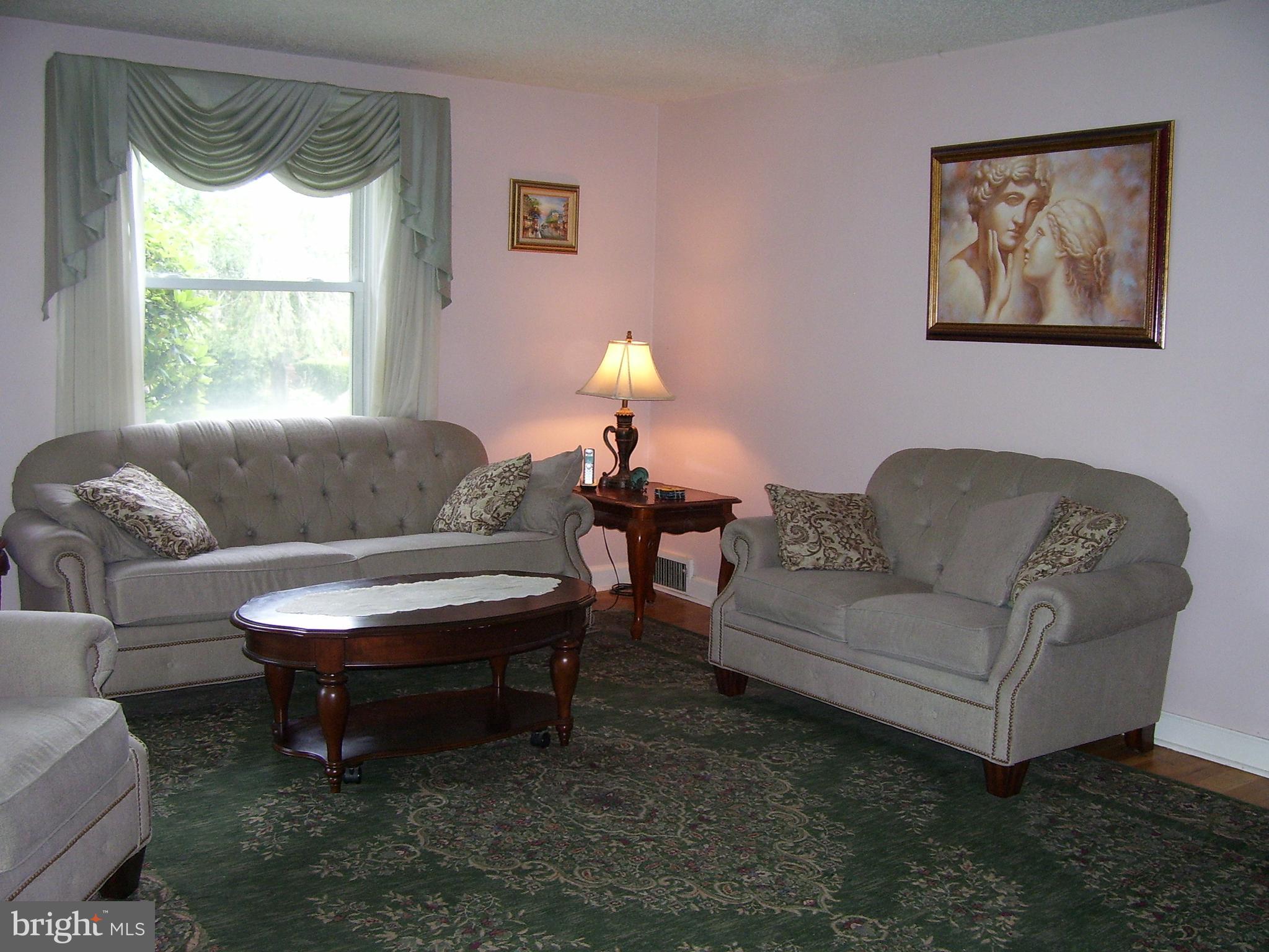 301 Ogden Place Springfield, PA 19064 - Photo 12 of 34 Gallery Image 12