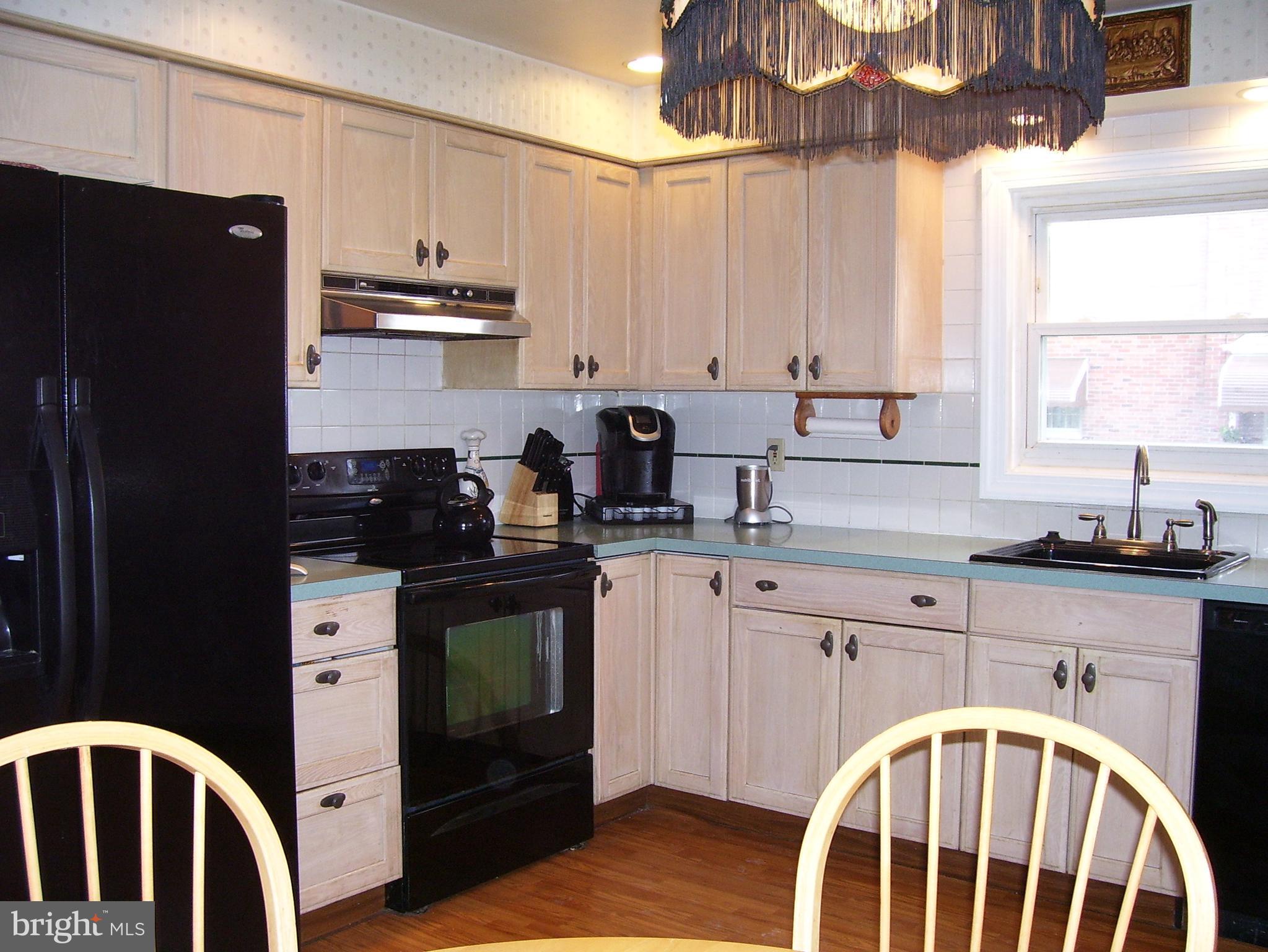301 Ogden Place Springfield, PA 19064 - Photo 4 of 34 Gallery Image 4