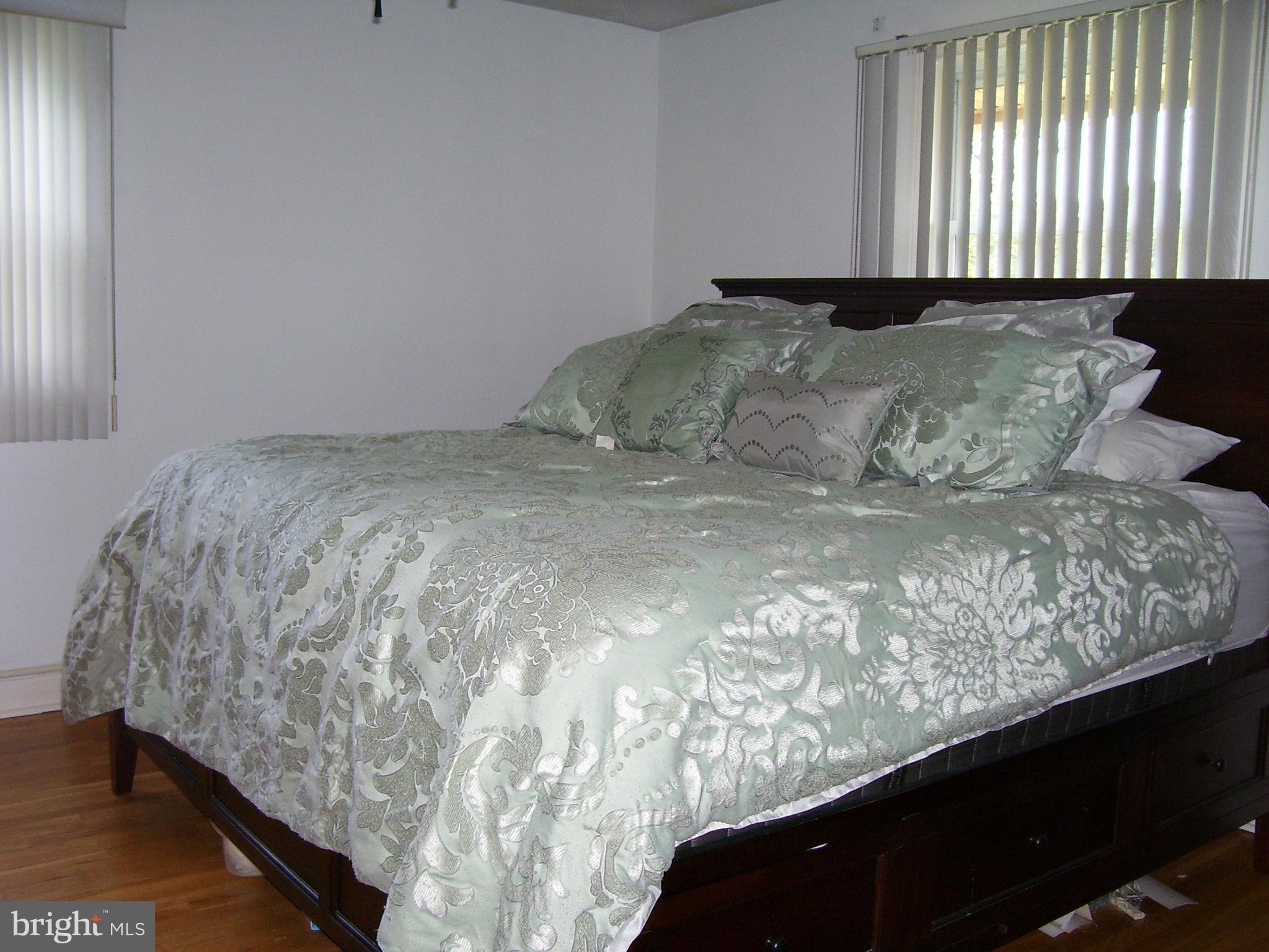 301 Ogden Place Springfield, PA 19064 - Photo 5 of 34 Gallery Image 5