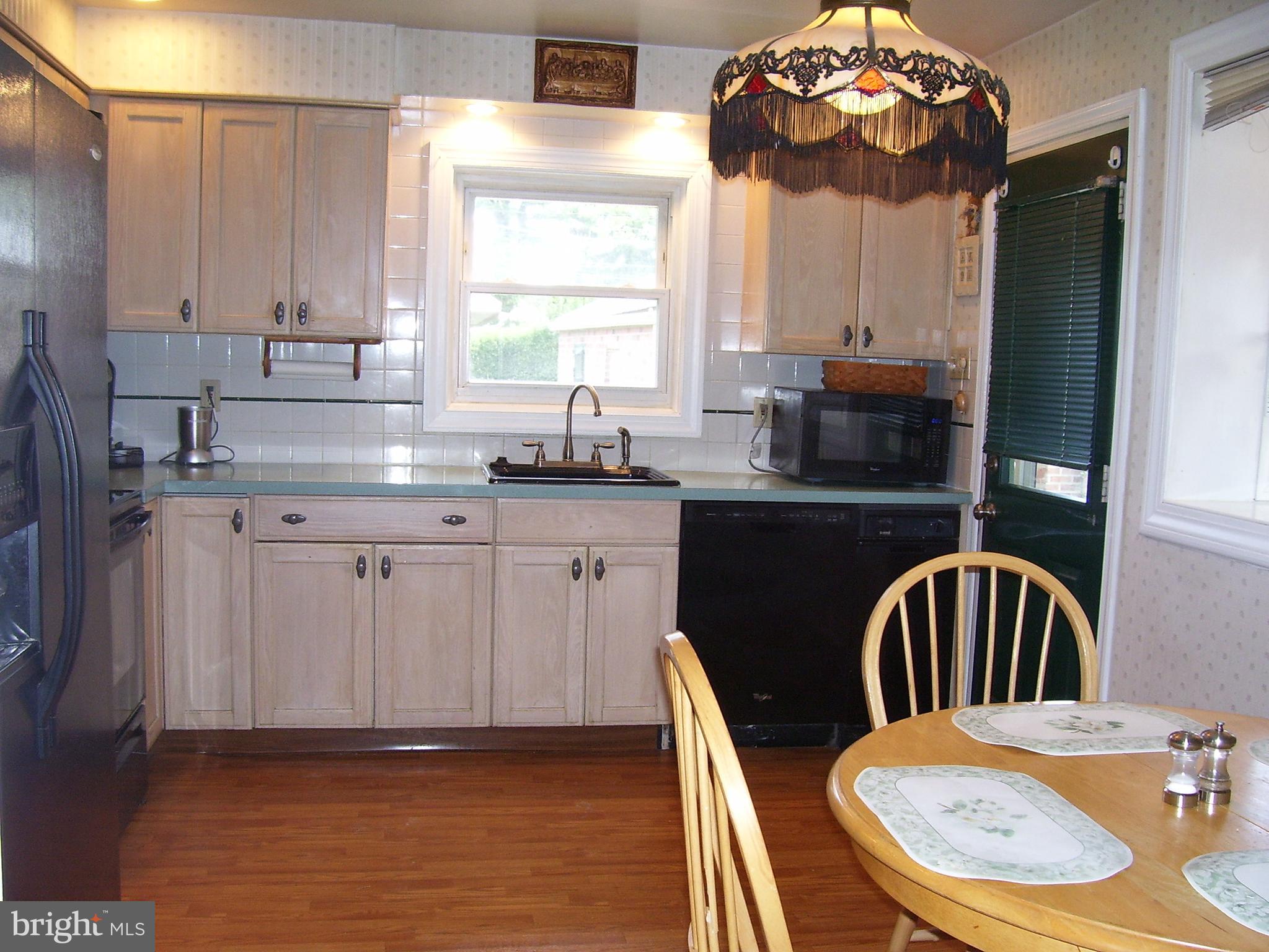 301 Ogden Place Springfield, PA 19064 - Photo 8 of 34 Gallery Image 8
