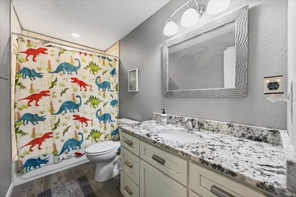 $255,000 | 315 East Walnut Street, Odon, IN 47562