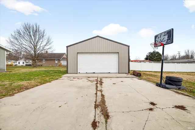 $265,000 | 315 East Walnut Street, Odon, IN 47562