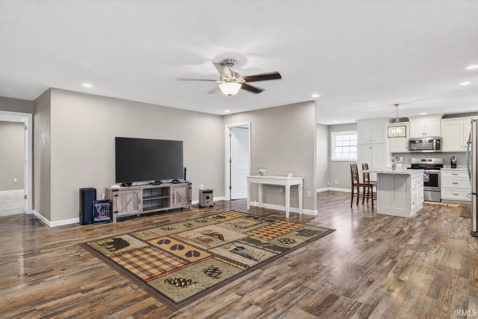 315 East Walnut Street Odon, IN 47562 - Photo 3 of 33