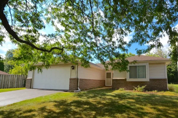 $2,650 | 1201 Haverhill Circle, Naperville, IL 60563