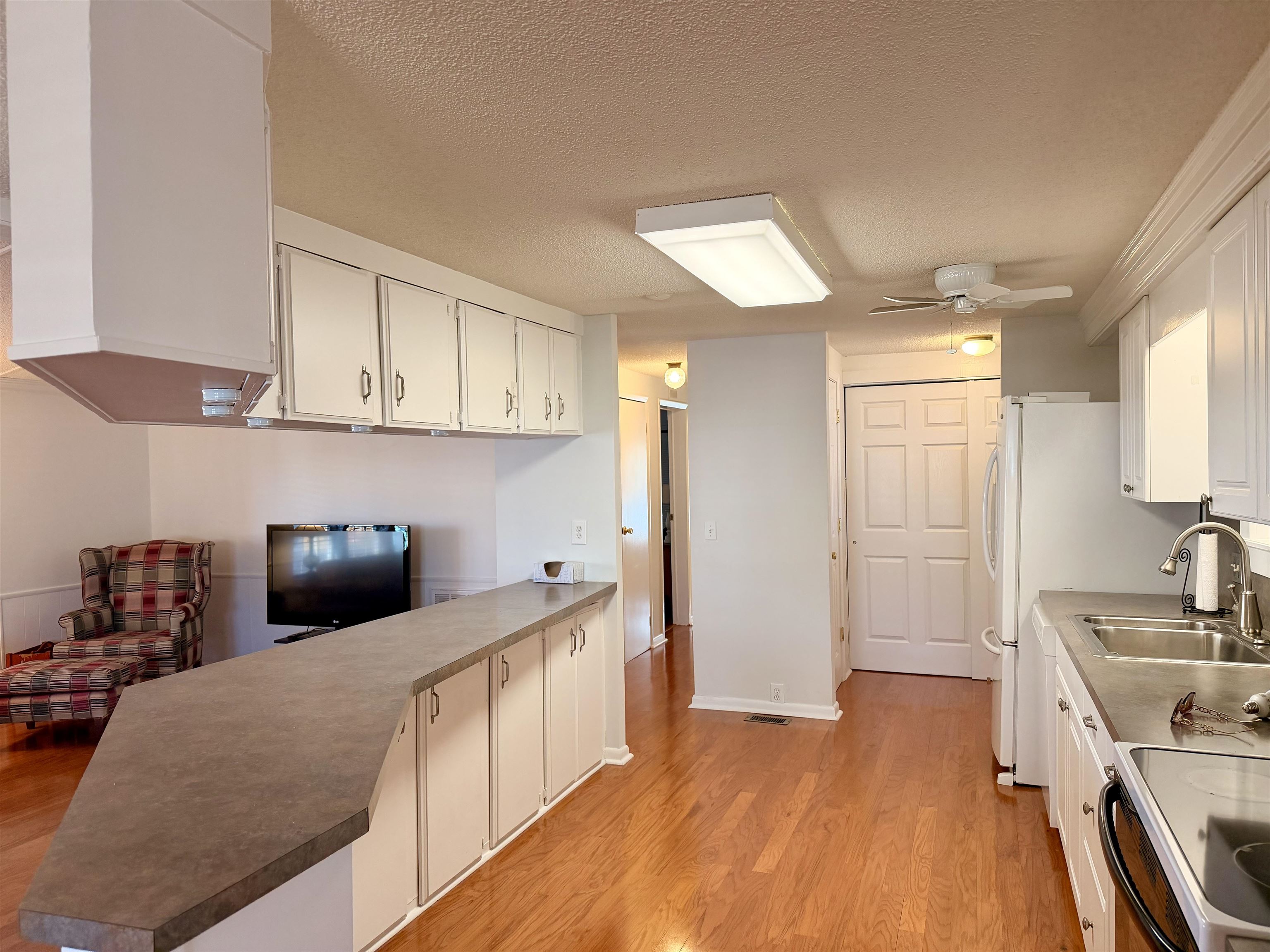 426 E Lake Surfside Beach, SC 29575 - Photo 18 of 41