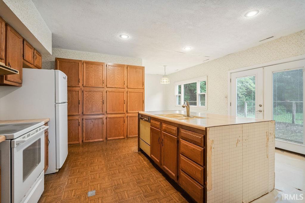 809 West Riverside Drive Peru, IN 46970 - Photo 12 of 43 Gallery Image 12