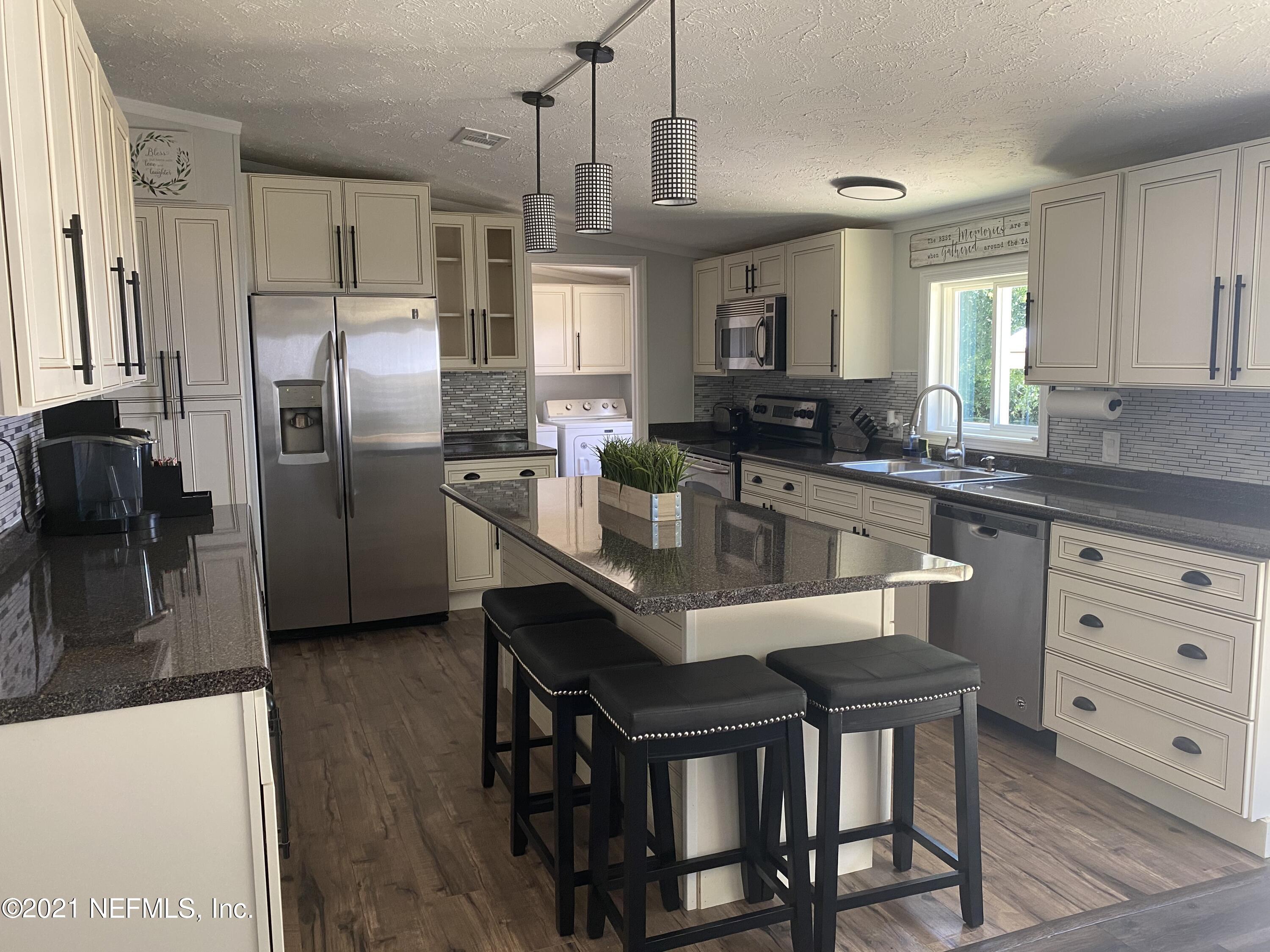 2545 Leon Road Jacksonville, FL 32246 - Photo 3 of 26 3