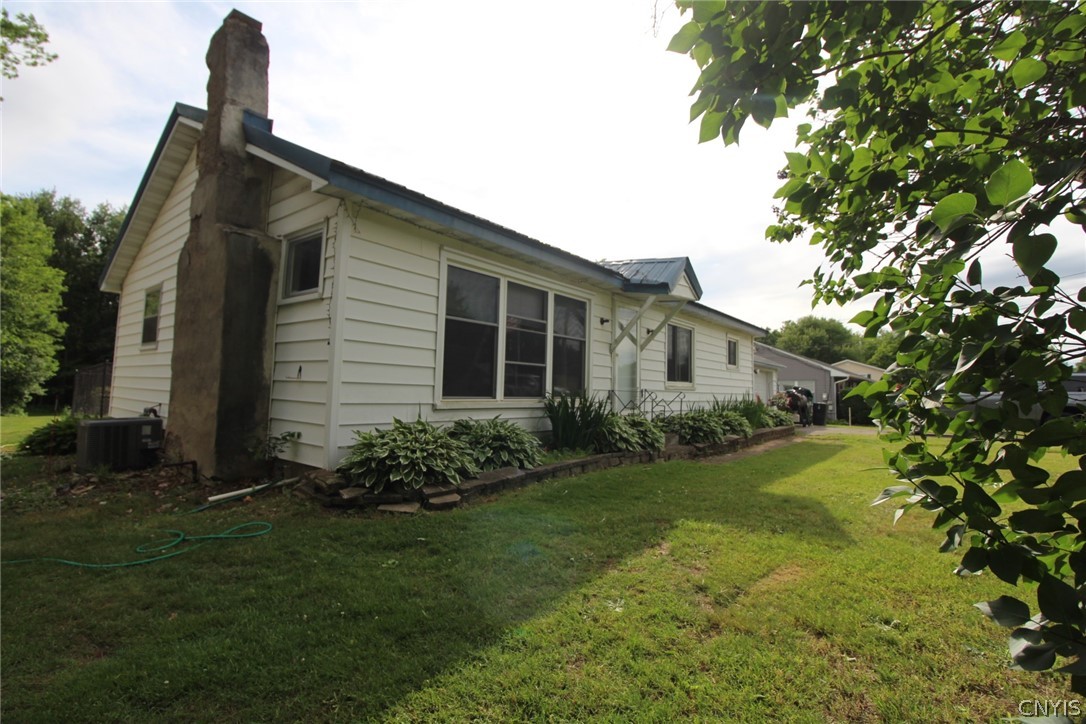 1339 County Rte 57 Volney, NY 13069 - Photo 4 of 50