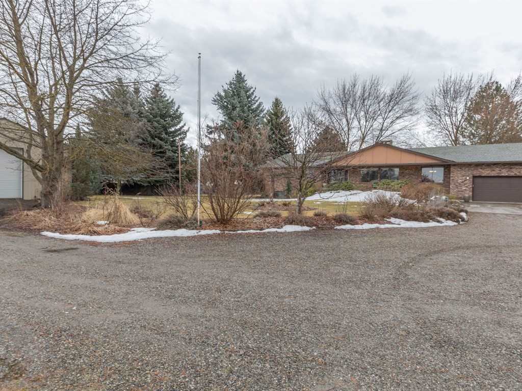 3411 South Adams Road Veradale, WA 99037 - Photo 2 of 20 Gallery Image 2