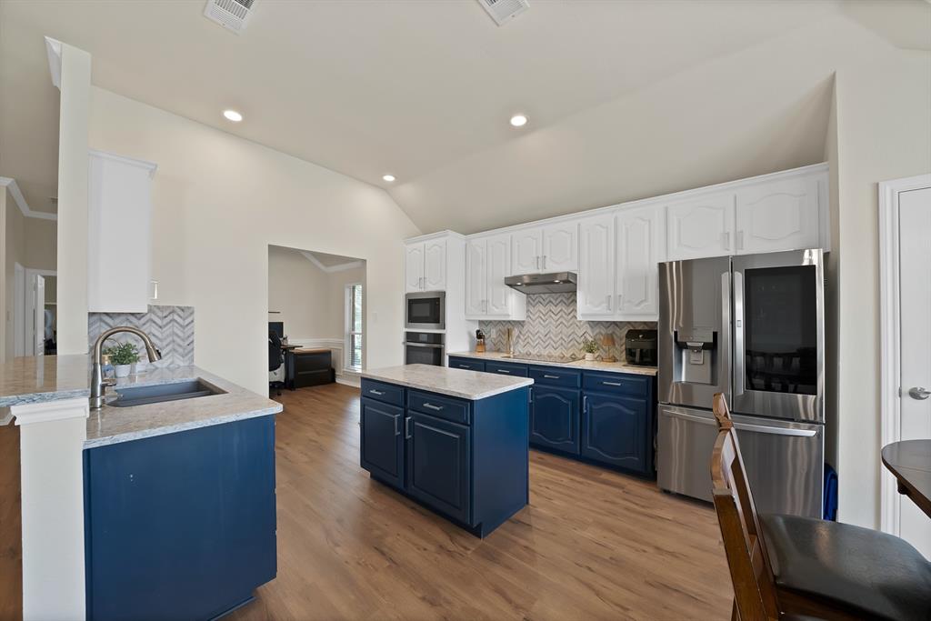 4677 Vespesian Lane Grand Prairie, TX 75052 - Photo 15 of 37