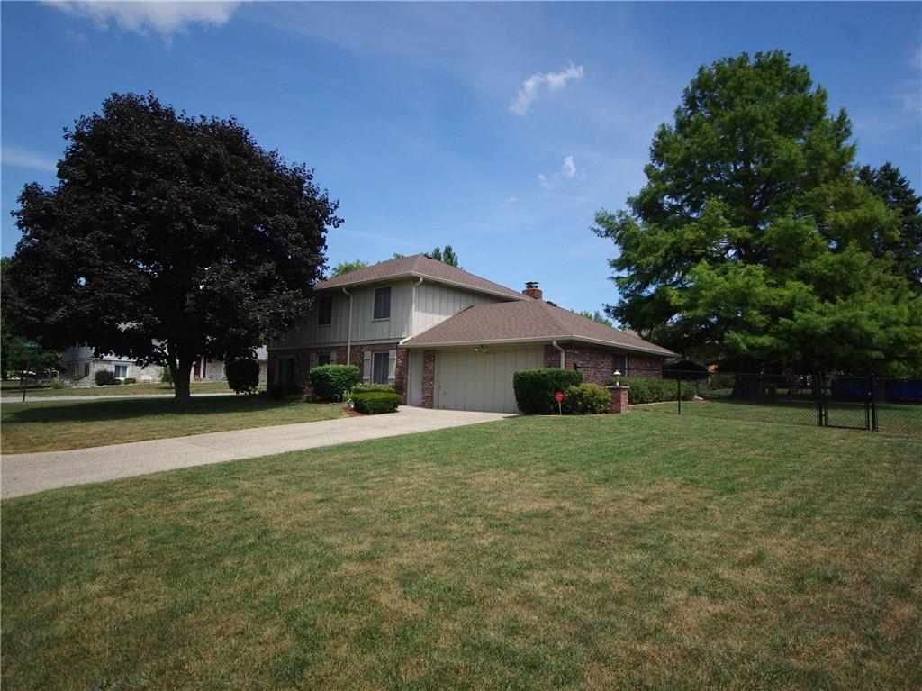 829 Canyon Road Indianapolis, IN 46217 - Photo 2 of 24 Gallery Image 2