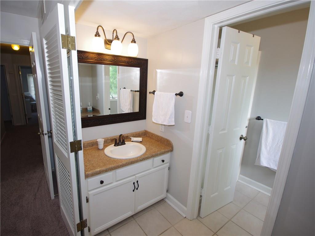 829 Canyon Road Indianapolis, IN 46217 - Photo 15 of 24 Gallery Image 15