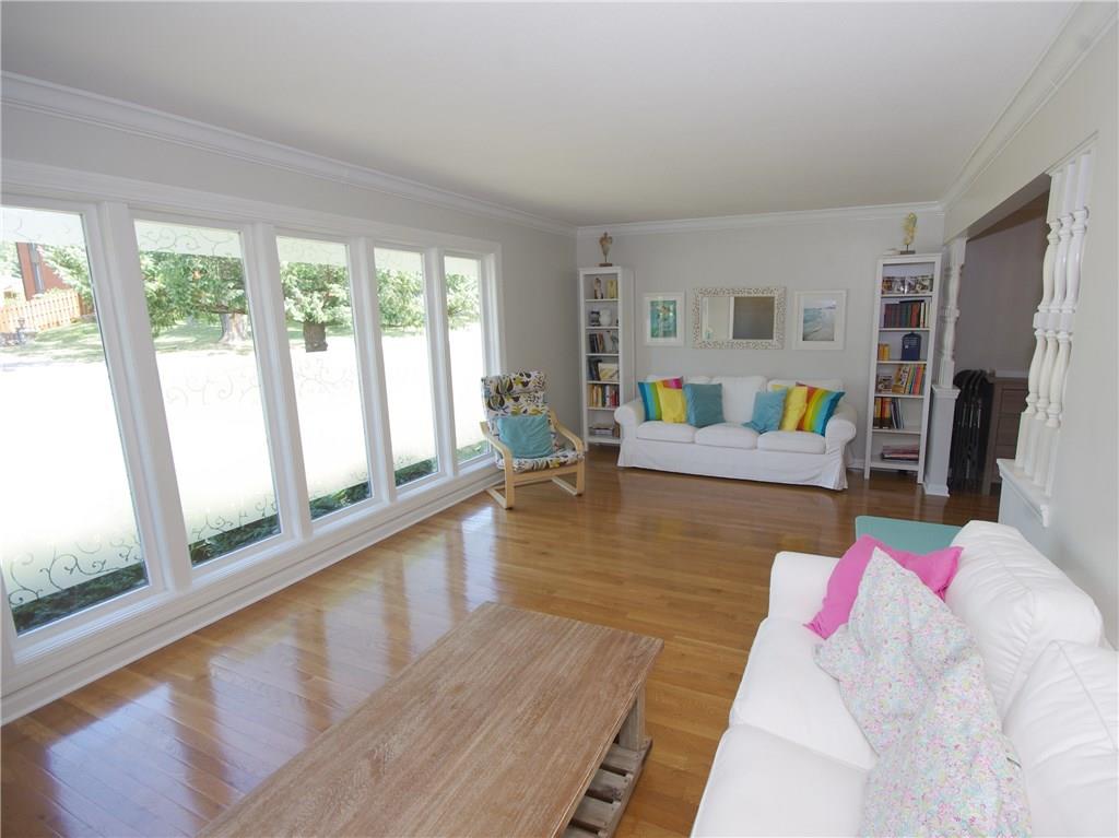 829 Canyon Road Indianapolis, IN 46217 - Photo 5 of 24 Gallery Image 5