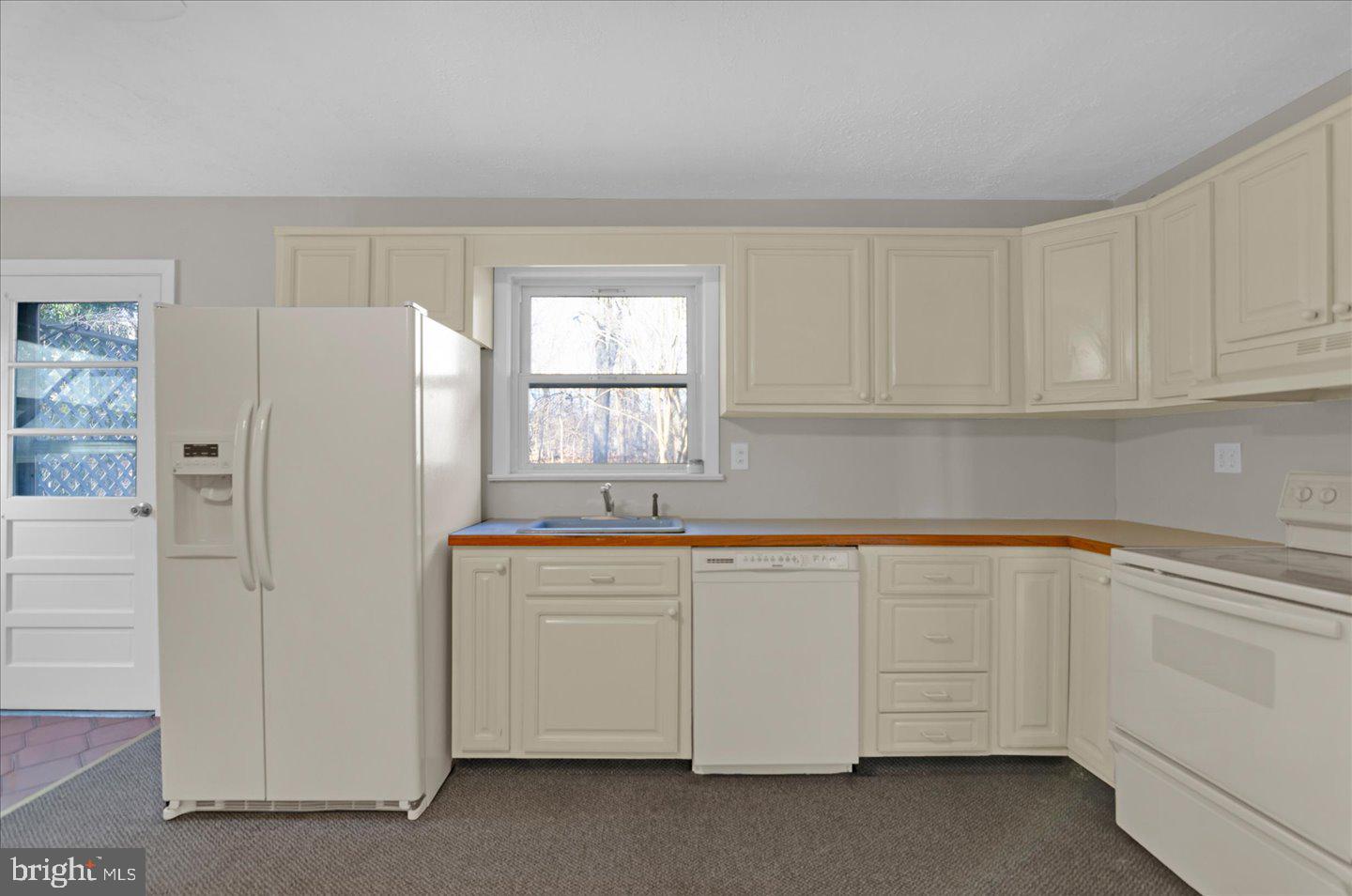 2011 Creek Road Hainesport, NJ 08036 - Photo 12 of 42 Gallery Image 12