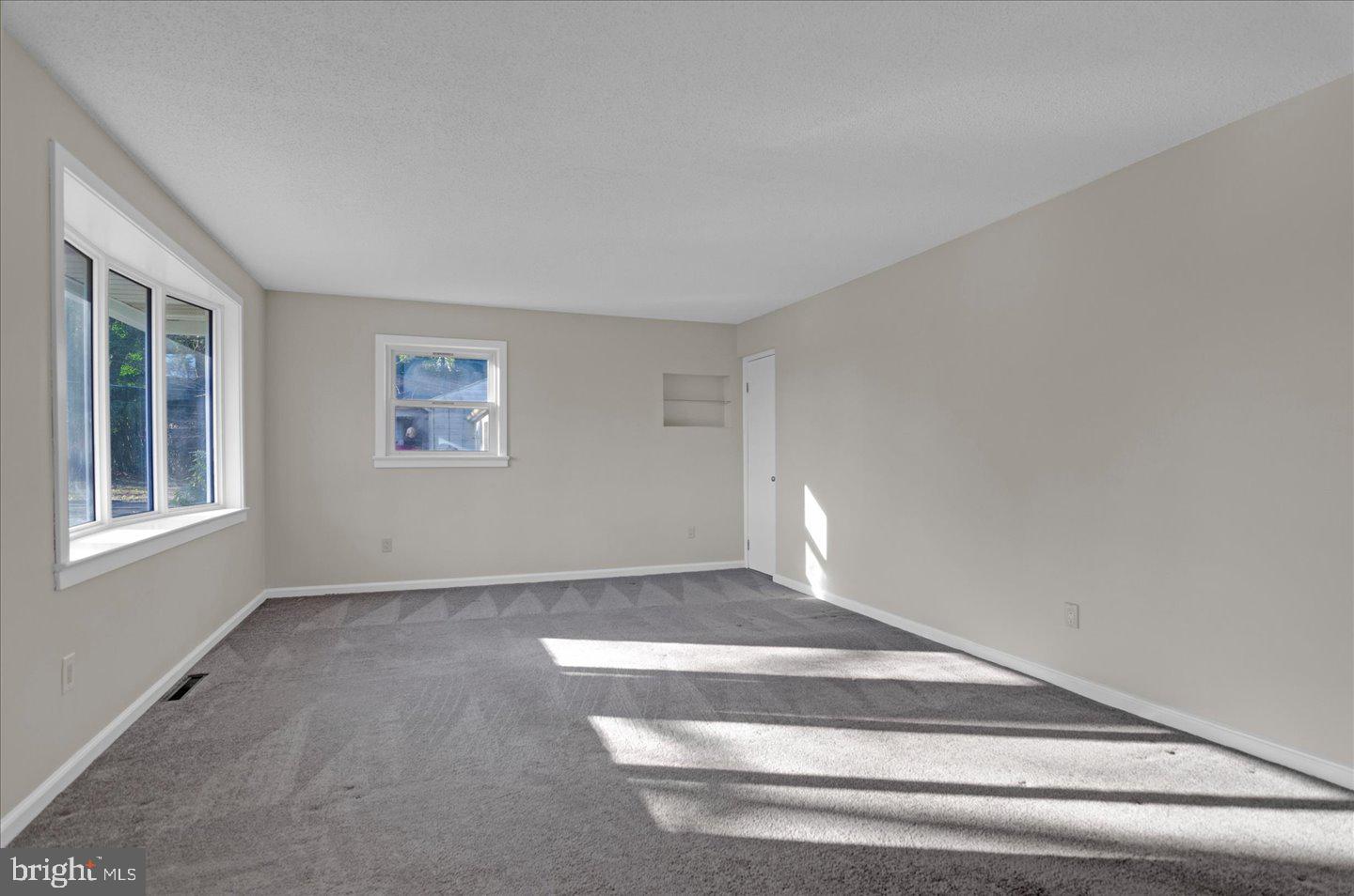 2011 Creek Road Hainesport, NJ 08036 - Photo 5 of 42 Gallery Image 5