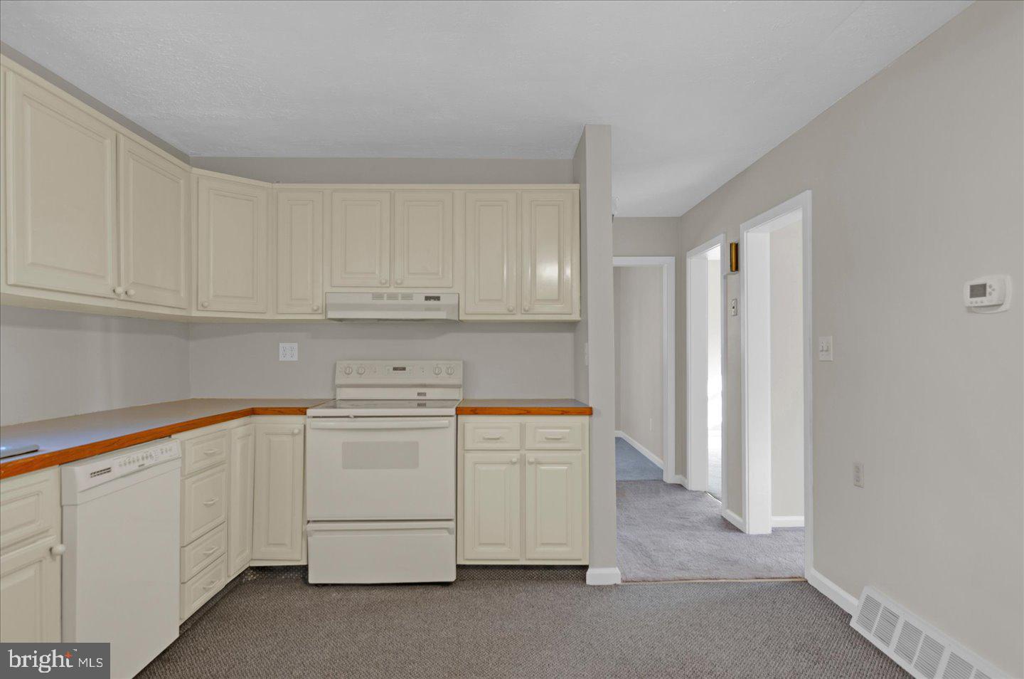 2011 Creek Road Hainesport, NJ 08036 - Photo 10 of 42 Gallery Image 10