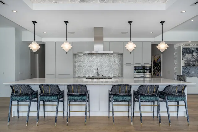 $3,090,000 | 351 West Huron Street, Unit 4, Chicago, IL 60654