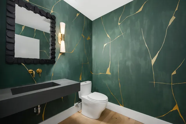 $3,090,000 | 351 West Huron Street, Unit 4, Chicago, IL 60654