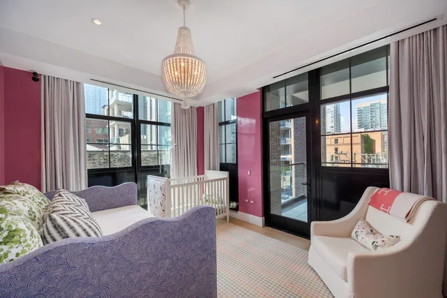 $3,090,000 | 351 West Huron Street, Unit 4, Chicago, IL 60654