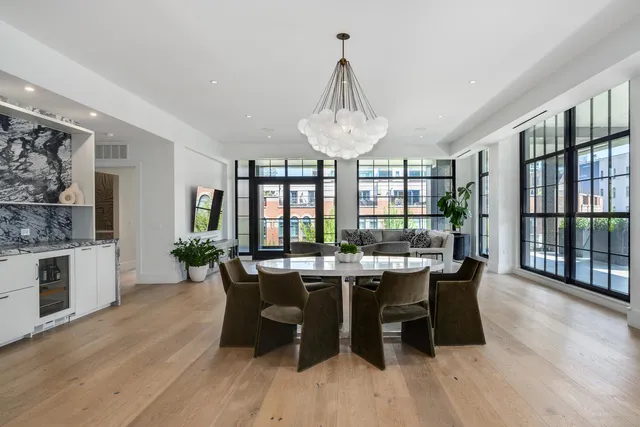 $3,090,000 | 351 West Huron Street, Unit 4, Chicago, IL 60654