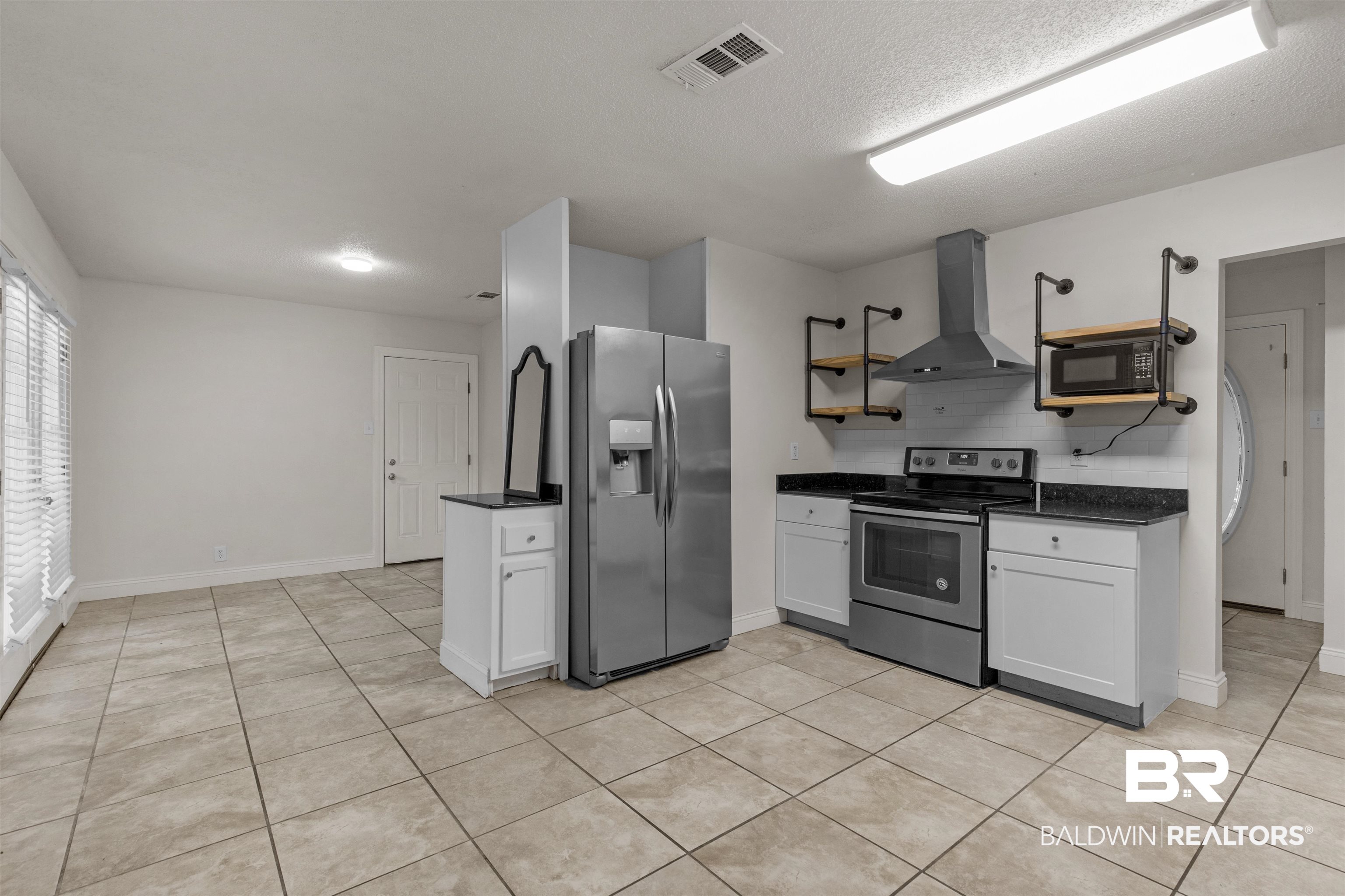 5524 Overlook Road Mobile, AL 36618 - Photo 9 of 21