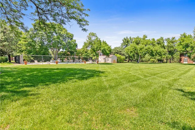 $130,000 | 7340 York Avenue South, Unit 210, Edina, MN 55435