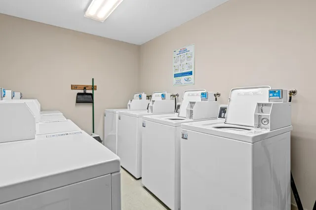 $130,000 | 7340 York Avenue South, Unit 210, Edina, MN 55435