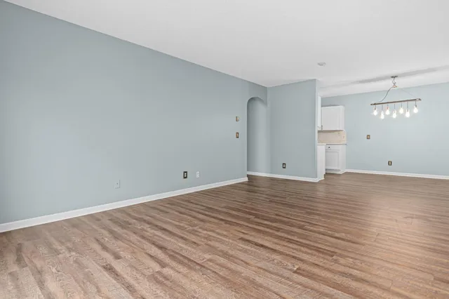 $130,000 | 7340 York Avenue South, Unit 210, Edina, MN 55435