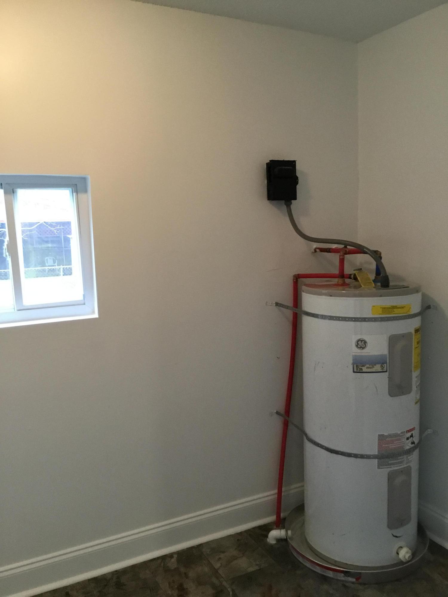 2409 Falcon Road Charleston, SC 29406 - Photo 19 of 22 Laundry Room