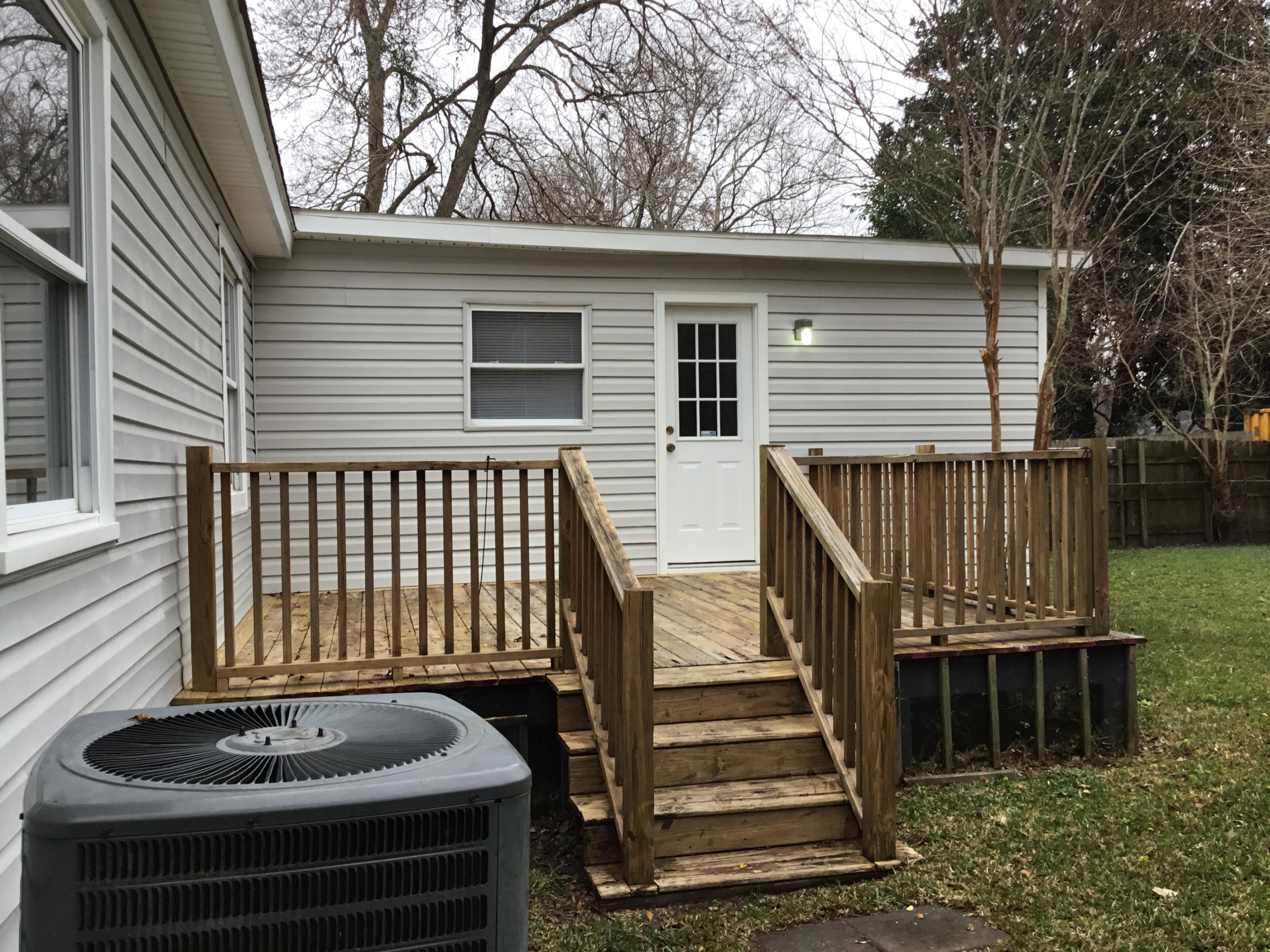 2409 Falcon Road Charleston, SC 29406 - Photo 20 of 22 Deck