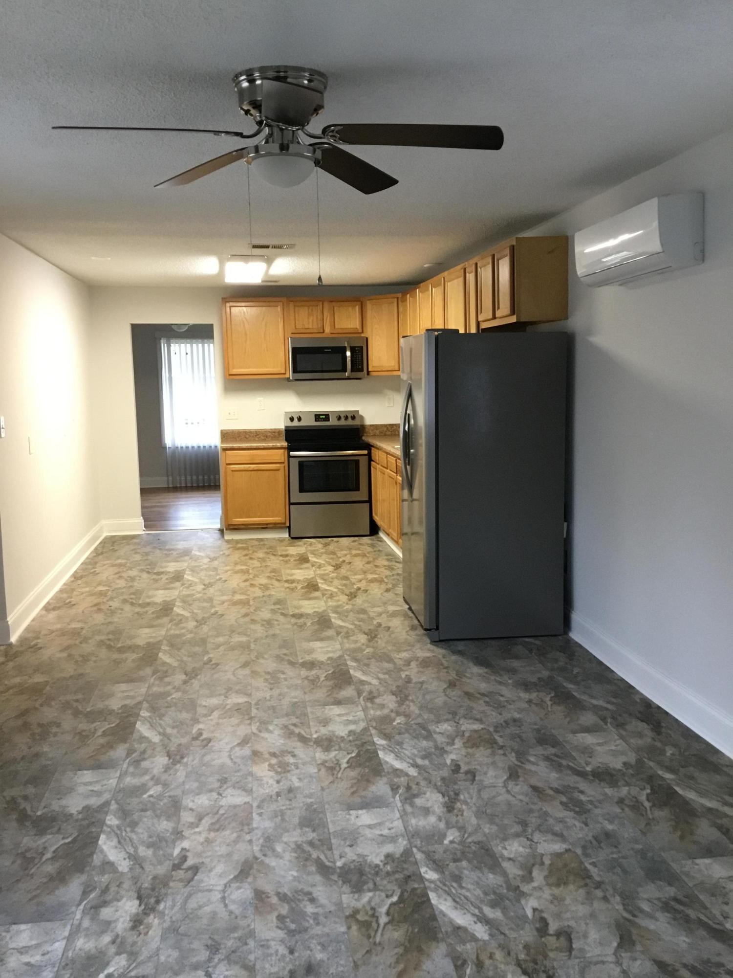 2409 Falcon Road Charleston, SC 29406 - Photo 7 of 22 Large kitchen and dining area