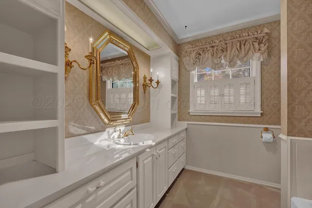 a view of empty room