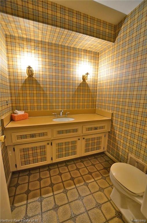 36257 Congress Road Farmington Hills, MI 48335 - Photo 9 of 19