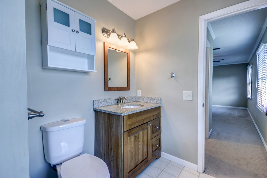 1225 Old Crows Way Springfield, IL 62712 - Photo 4 of 32
