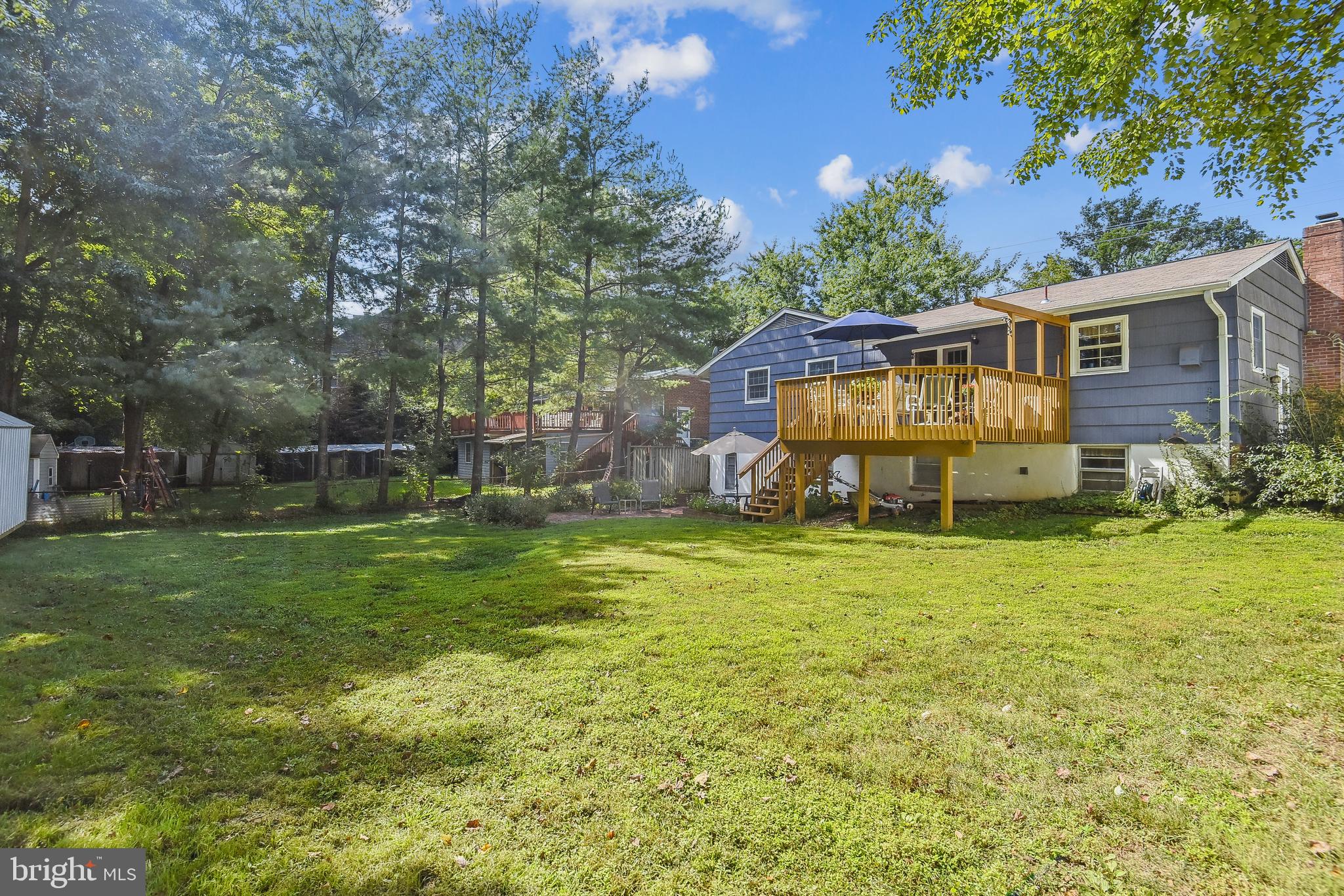 518 Kingsley Road Southwest Vienna, VA 22180 - Photo 4 of 12 Gallery Image 4